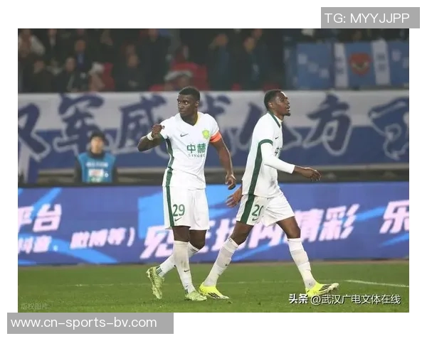 三镇新任主帅莫拉强调将根据球员特点制定战术追求进攻风格不变